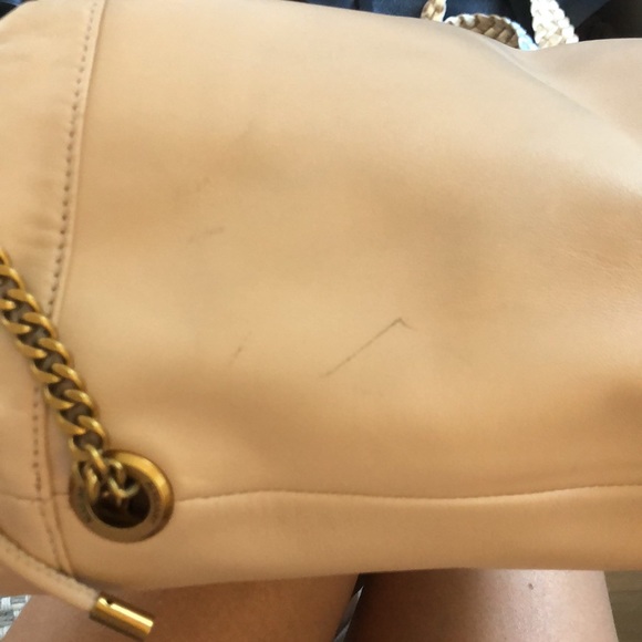 Auxiliary (Aritzia) LEATHER BUCKET BAG BLUSH - Picture 3 of 7